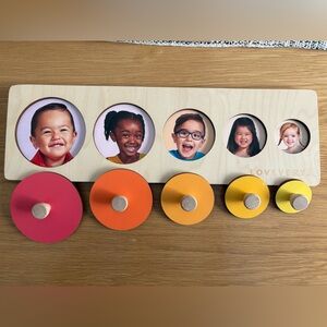 Circle of Friends Puzzle